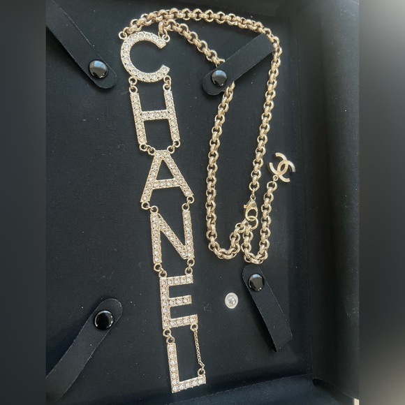 Runway✨Chanel Crystals Logo Gold Drop Necklace - Picture 3 of 17